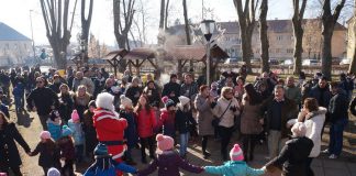 Glina – pjesma, ples i obilje dobrih želja na dječjem dočeku Nove godine