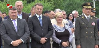 VIDEO – Glina – svečano otkrivanje Ulice Gromova, OSA i 20. domobranske pukovnije