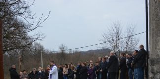 Župa Bučica izradila križni put na otvorenom