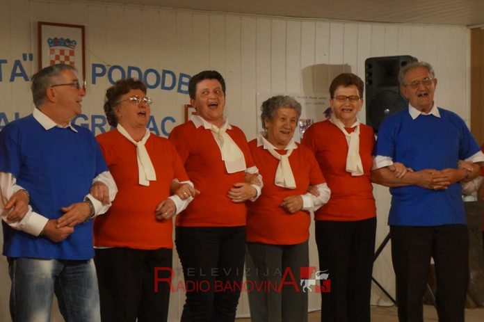 54436354_336526236975717_6765011242856742912_n