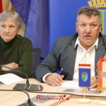 kuća hrvatske himne glina