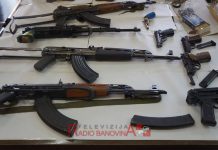 Policija kod 64-godišnjaka pronašla arsenal oružja