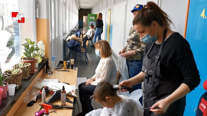 Vojska frizera danas u Glini