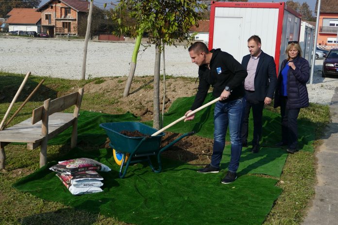 249856423_905992553362413_3419949734941513775_n