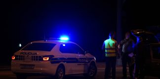 Pijan sletio s ceste i udario u rasvjetni stup