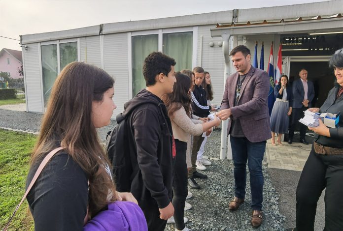 WhatsApp Image 2022-09-05 at 08.48.05