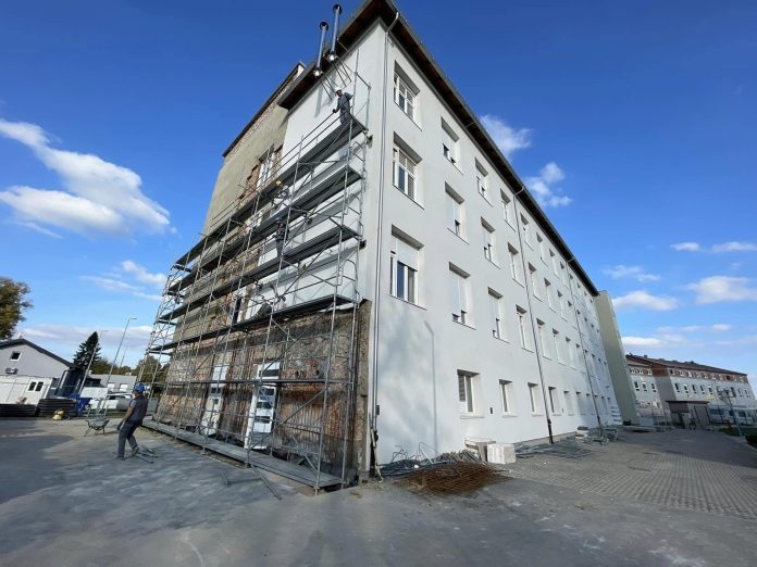 dom za starije glina