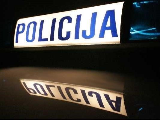 Sletio s ceste, odbio alkotest i vrijeđao policiju