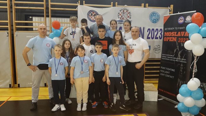 329754466_203261868976142_7303949721149693727_n