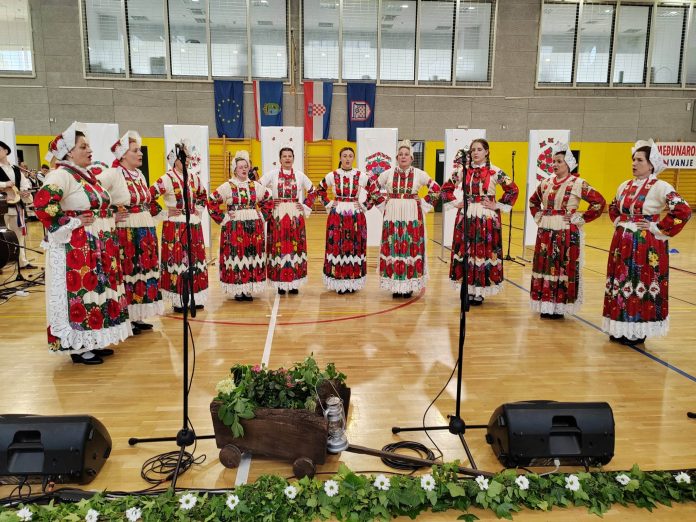 348359522_102433619534765_6832337502418441384_n