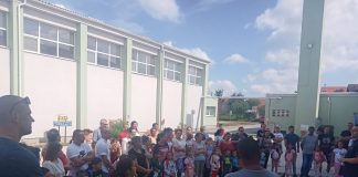 Ponešto manji broj upisanih učenika bilježi se i u OŠ Glina