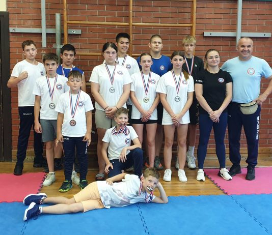 Glinskim kickboksačima deset medalja na županijskom prvenstvu