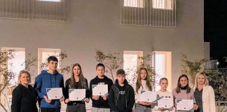 Učenici OŠ Glina obilježili Dan hrvatskih branitelja SMŽ i osvojili nagrade