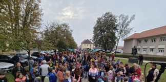 FOTO/VIDEO Bogata ponuda i veselo raspoloženje na Danima kruha