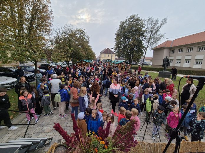 464188781_933050048872670_3868842007657035228_n