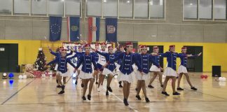 Glinske Banice unijele duh blagdana božićnim koncertom u OŠ Glina!