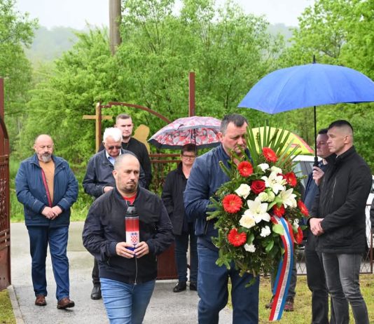 Sveta misa, polaganje vijenaca i godišnja skupština Zavičajnog kluba “Ivan Kežman”: Rad udruge podržali gradonačelnik i zamjenik župana