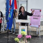 e54197a7-1893-4420-a1e1-2bdb699b1cb8