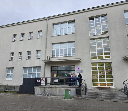 Nova godina u sisačkom rodilištu započela radosno: prva beba stigla iz Gline