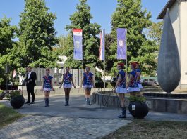 Svečano obilježen Dan grada Gline: Odana počast braniteljima i civilnim žrtvama rata Svečano obilježen Dan grada Gline: Odana počast braniteljima i civilnim žrtvama rata 1