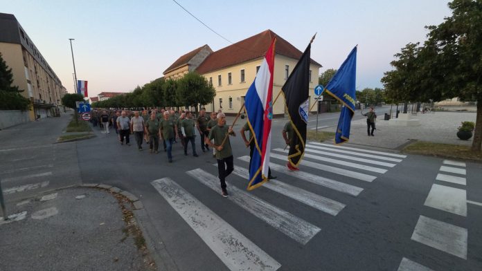 Svečano obilježena 31. obljetnica Oluje u Glini: "Naša borba bila je časna i poštena" 1 Svečano obilježena 31. obljetnica Oluje u Glini: "Naša borba bila je časna i poštena" 1