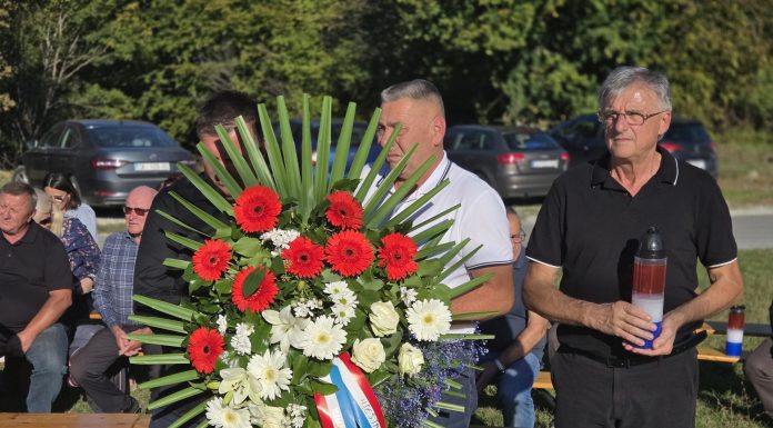 Obilježen dan sjećanja na stradanje hrvatskih civila u Maloj Solini Obilježen dan sjećanja na stradanje hrvatskih civila u Maloj Solini 1
